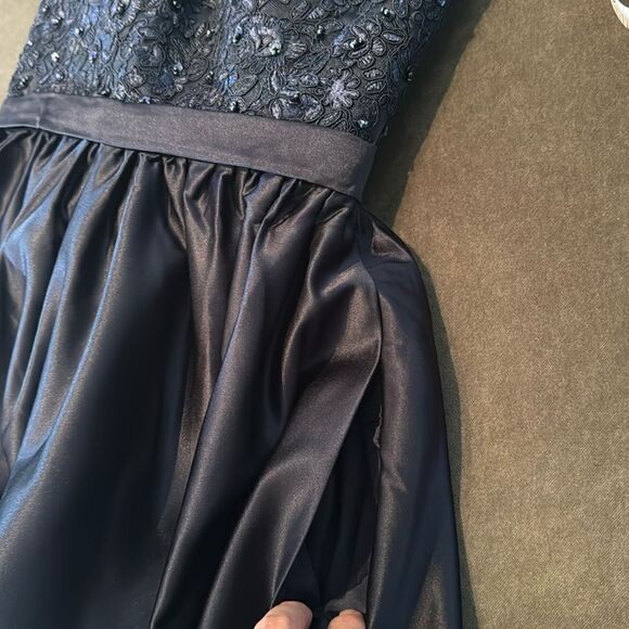 Women’s Blue Full Length Satin Lace Appliqué Party Prom Formal Dress Size 2 NWOT - Picture 10 of 11